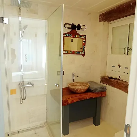 Alinda Alacati Butik Hotel *